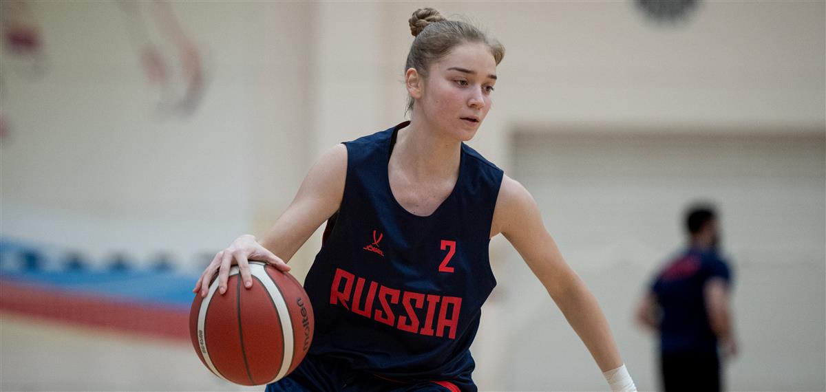 В расширенном списке женской сборной U16 — 24 игрока