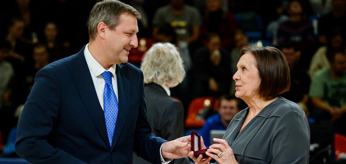 Татьяна Овечкина награждена почетным знаком «За заслуги в развитии олимпийского движения в России»